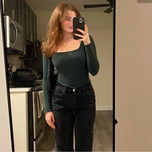 ARITZIA GREEN BODYSUIT